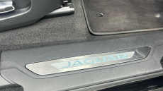 Jaguar F-Pace 2.0 D200 R-Dynamic SE 5dr Auto AWD Diesel Estate